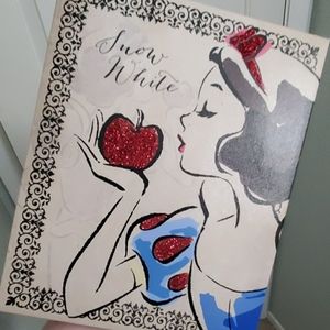 Snow White Canvas